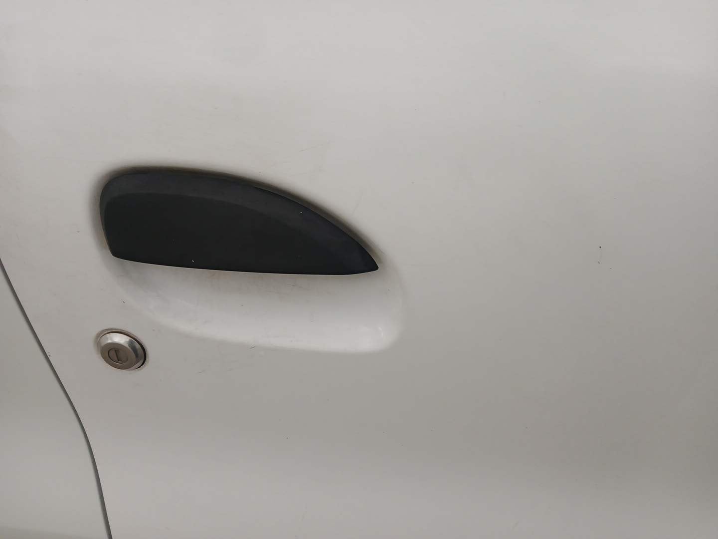 Used 2018 Renault Kwid RXE Petrol Manual dents MINOR SCRATCH
