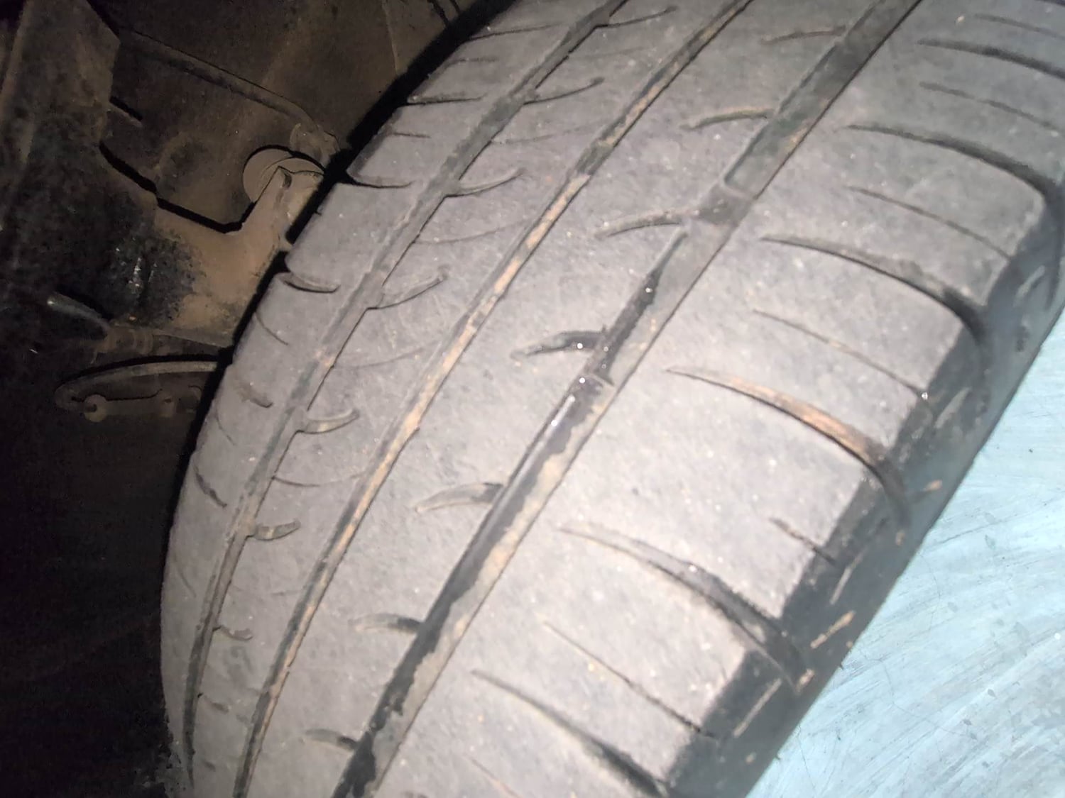 Used 2019 Hyundai Elite i20 Sportz Plus 1.2 Petrol Manual tyres RIGHT FRONT TYRE TREAD VIEW