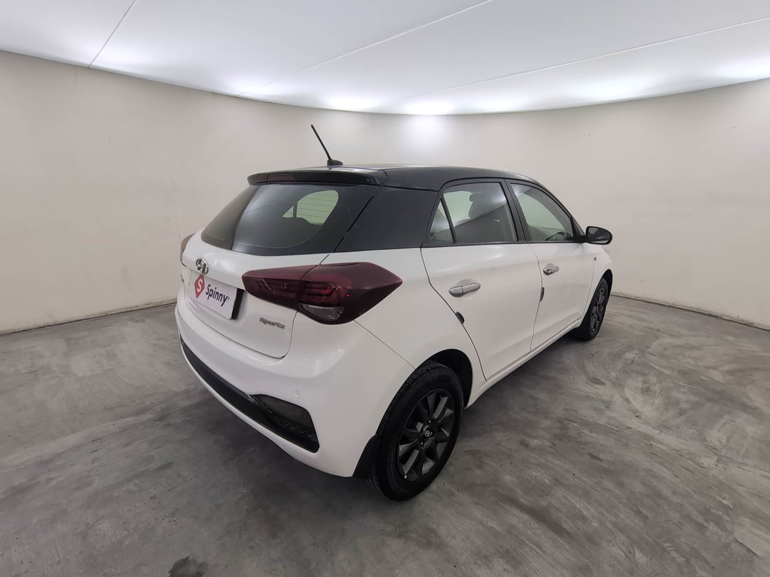 Used 2019 Hyundai Elite i20 Sportz Plus 1.2 Petrol Manual exterior RIGHT REAR CORNER VIEW
