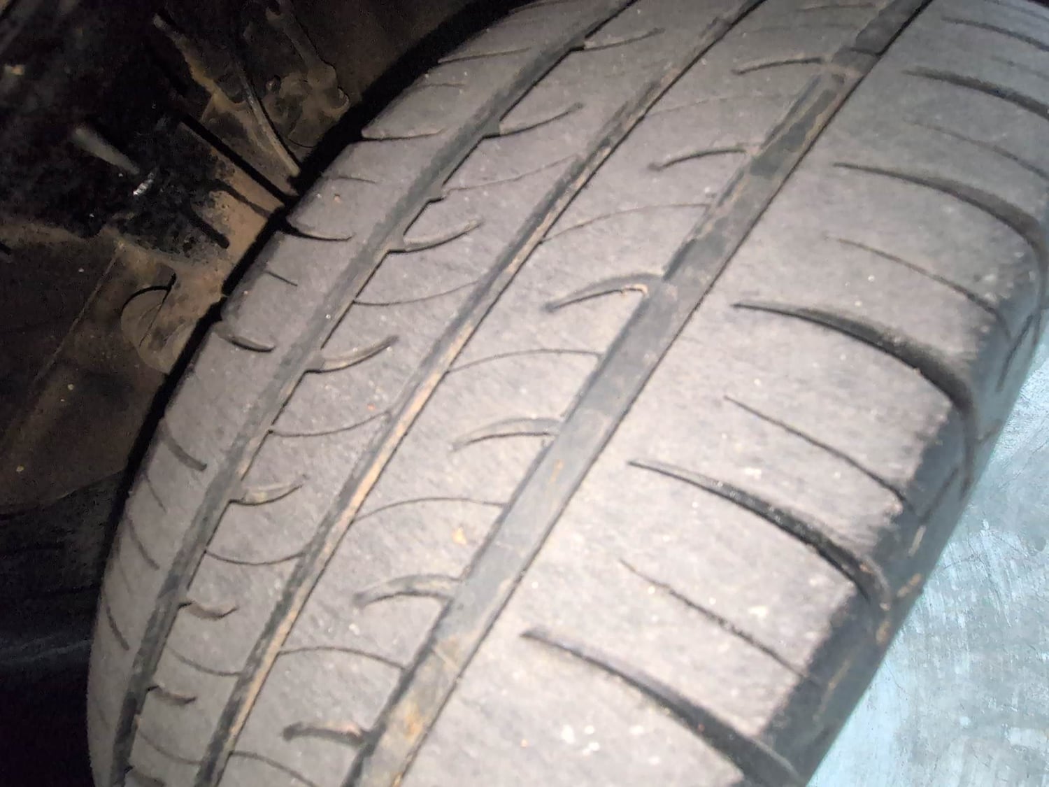 Used 2019 Hyundai Elite i20 Sportz Plus 1.2 Petrol Manual tyres LEFT FRONT TYRE TREAD VIEW