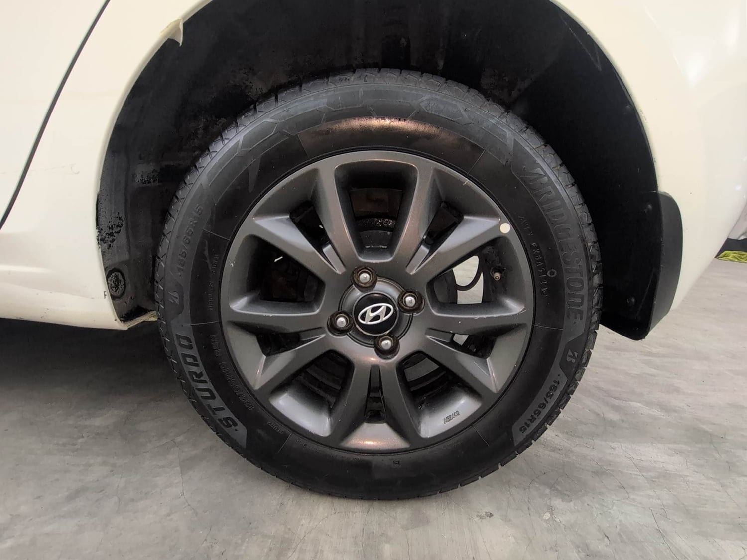 Used 2019 Hyundai Elite i20 Sportz Plus 1.2 Petrol Manual tyres LEFT REAR TYRE RIM VIEW
