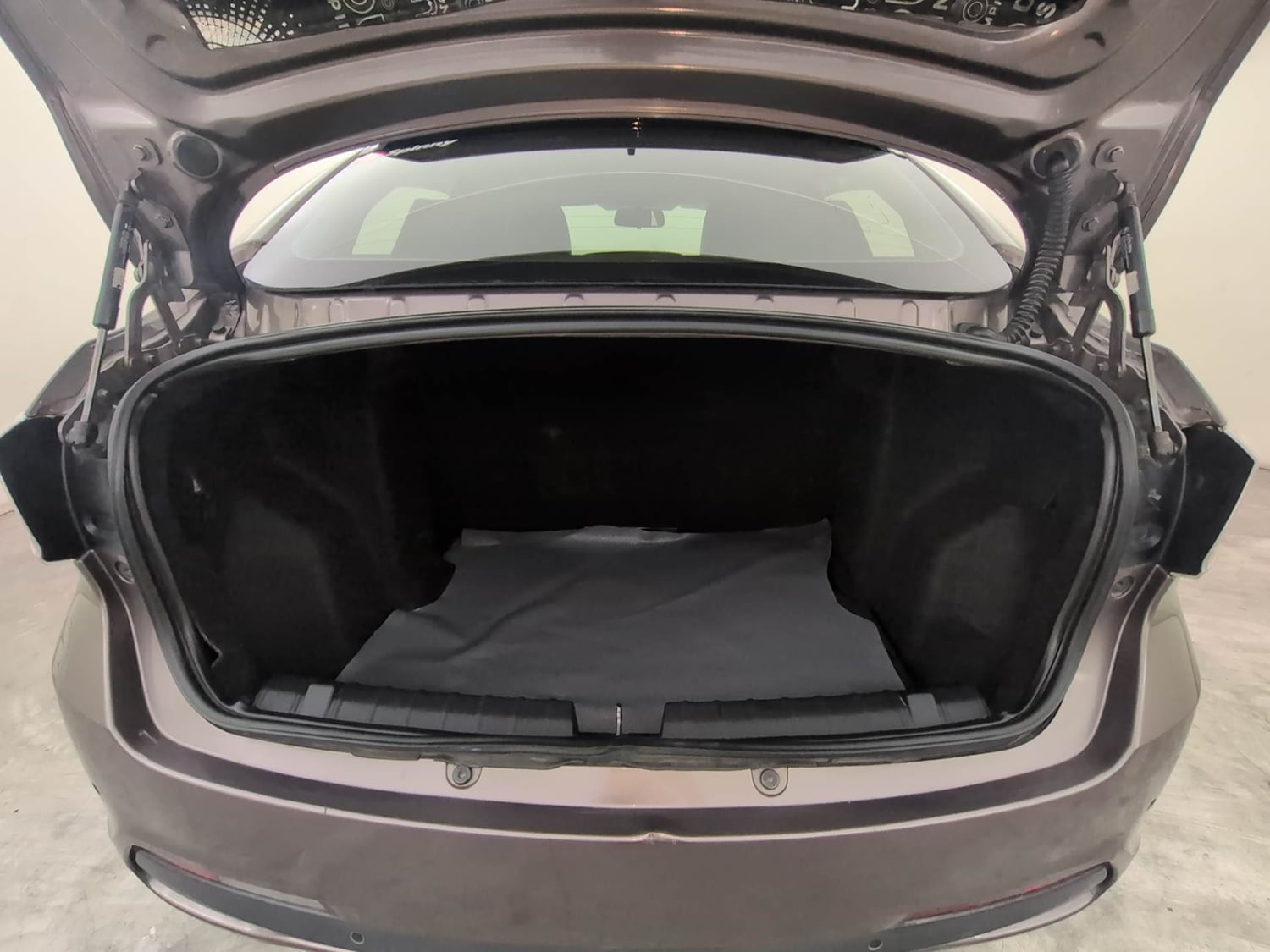 Used 2019 Tata Tigor Revotron XZ+ Petrol Manual interior DICKY INSIDE VIEW