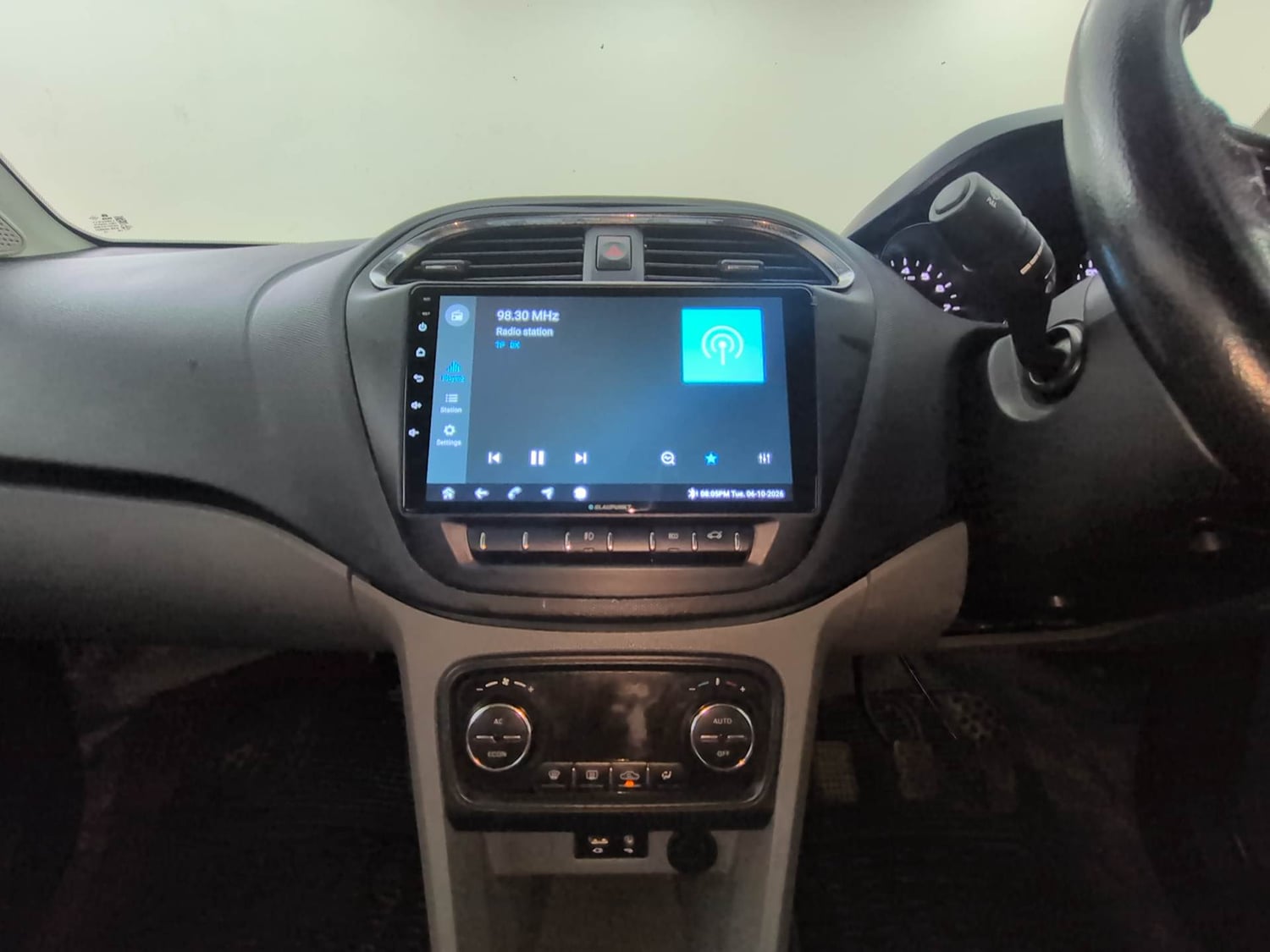 Used 2019 Tata Tigor Revotron XZ+ Petrol Manual interior MUSIC SYSTEM & AC CONTROL VIEW