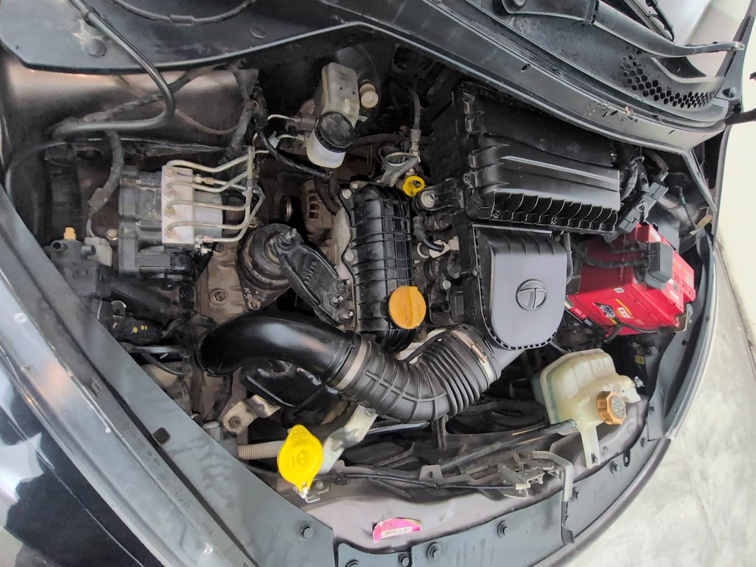 Used 2019 Tata Tigor Revotron XZ+ Petrol Manual engine ENGINE RIGHT SIDE VIEW