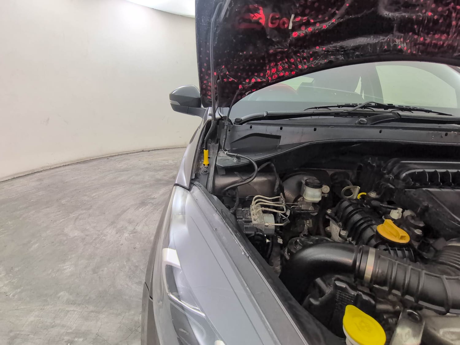 Used 2019 Tata Tigor Revotron XZ+ Petrol Manual engine ENGINE RIGHT SIDE HINGE & APRON VIEW