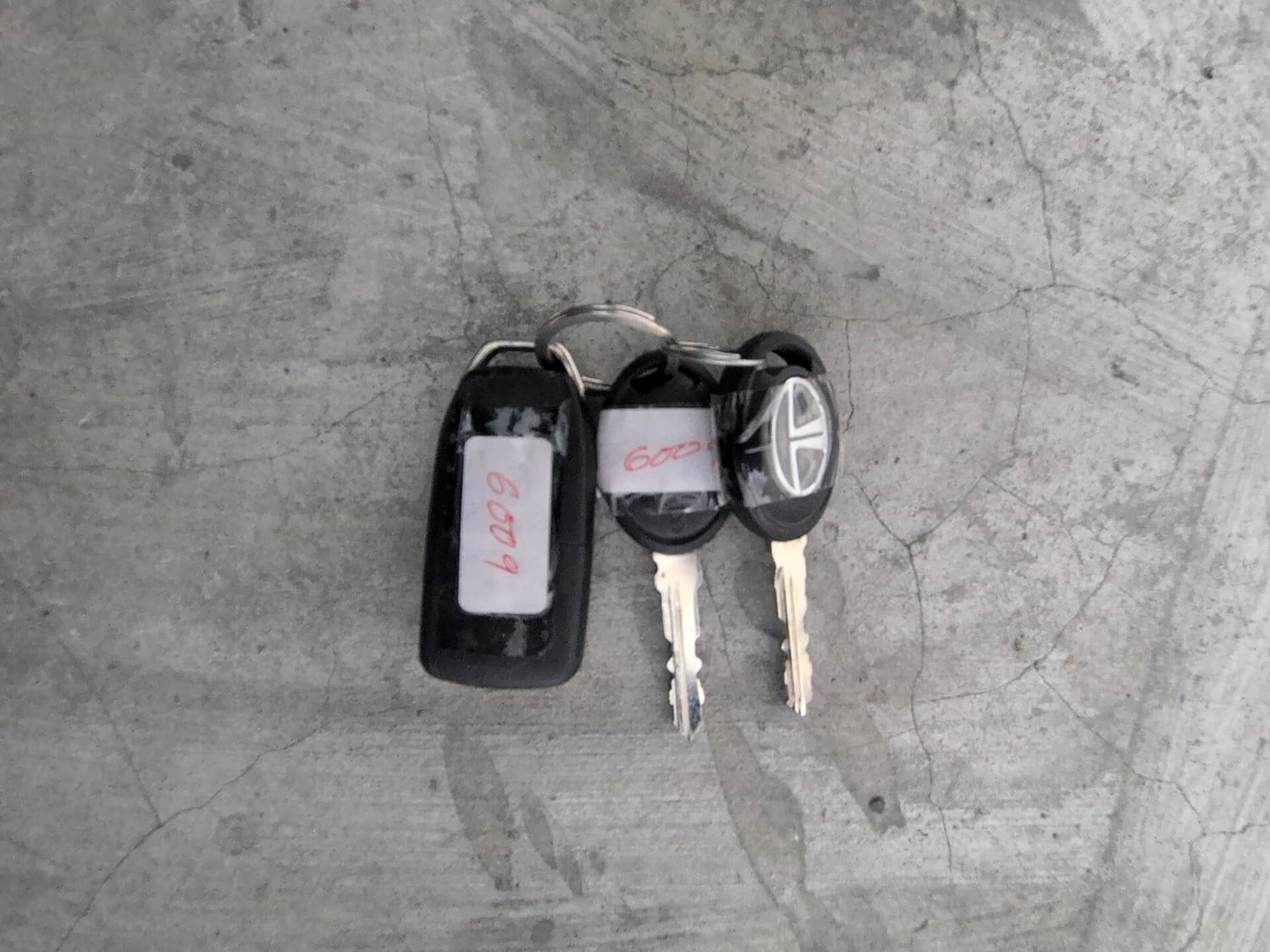 Used 2019 Tata Tigor Revotron XZ+ Petrol Manual extra CAR KEY VIEW
