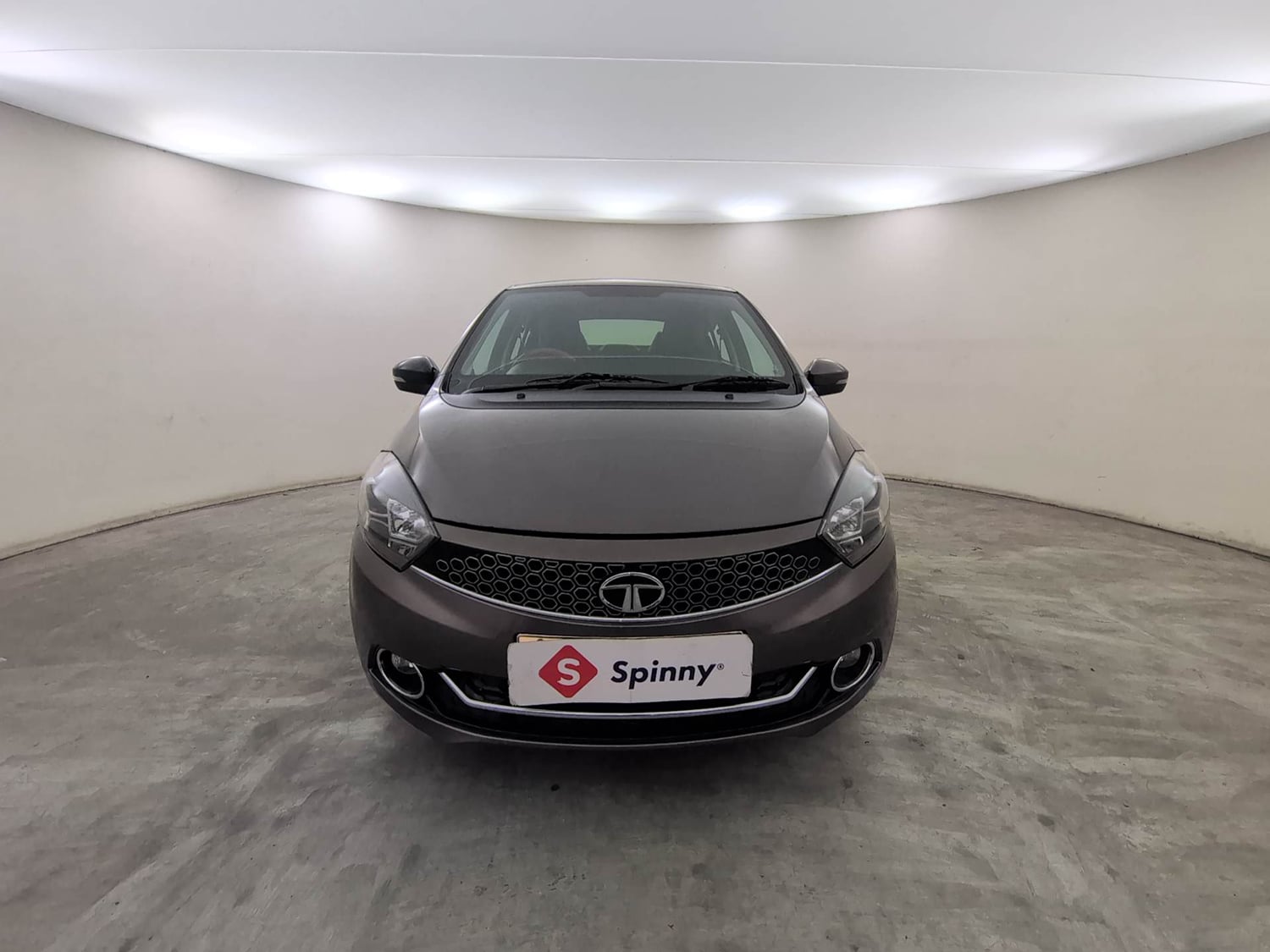 Used 2019 Tata Tigor Revotron XZ+ Petrol Manual exterior FRONT VIEW