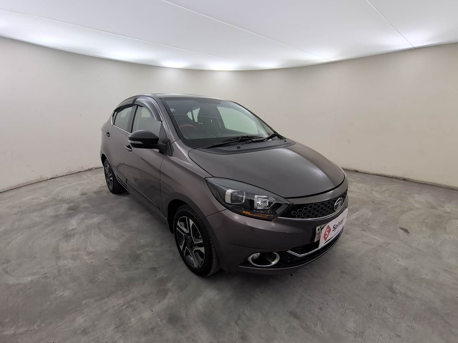 Used 2019 Tata Tigor Revotron XZ+ Petrol Manual exterior RIGHT FRONT CORNER VIEW