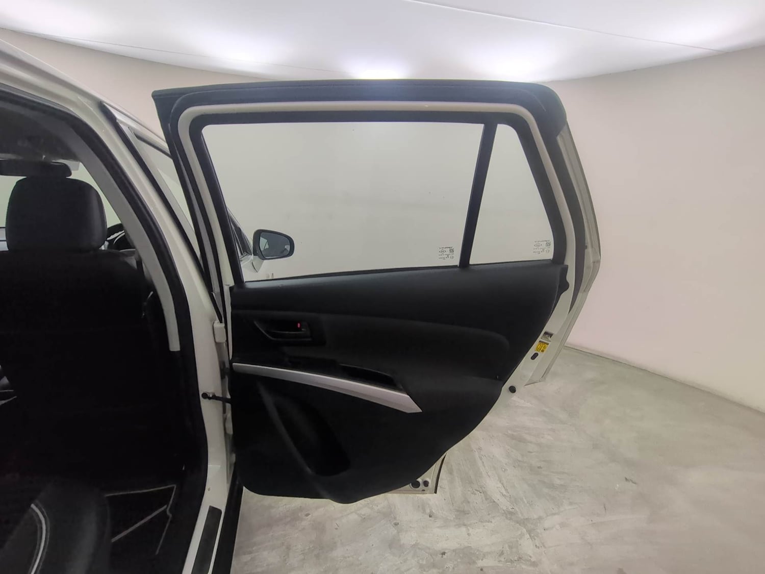 Used 2017 Maruti Suzuki S-Cross Sigma 1.3 Diesel Manual interior RIGHT REAR DOOR OPEN VIEW