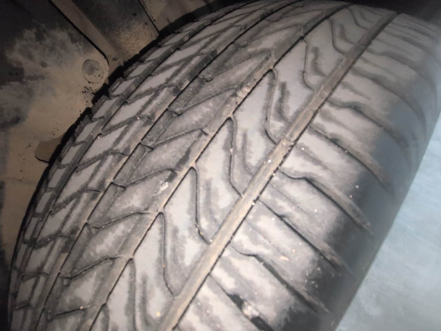 Used 2017 Maruti Suzuki S-Cross Sigma 1.3 Diesel Manual tyres LEFT REAR TYRE TREAD VIEW