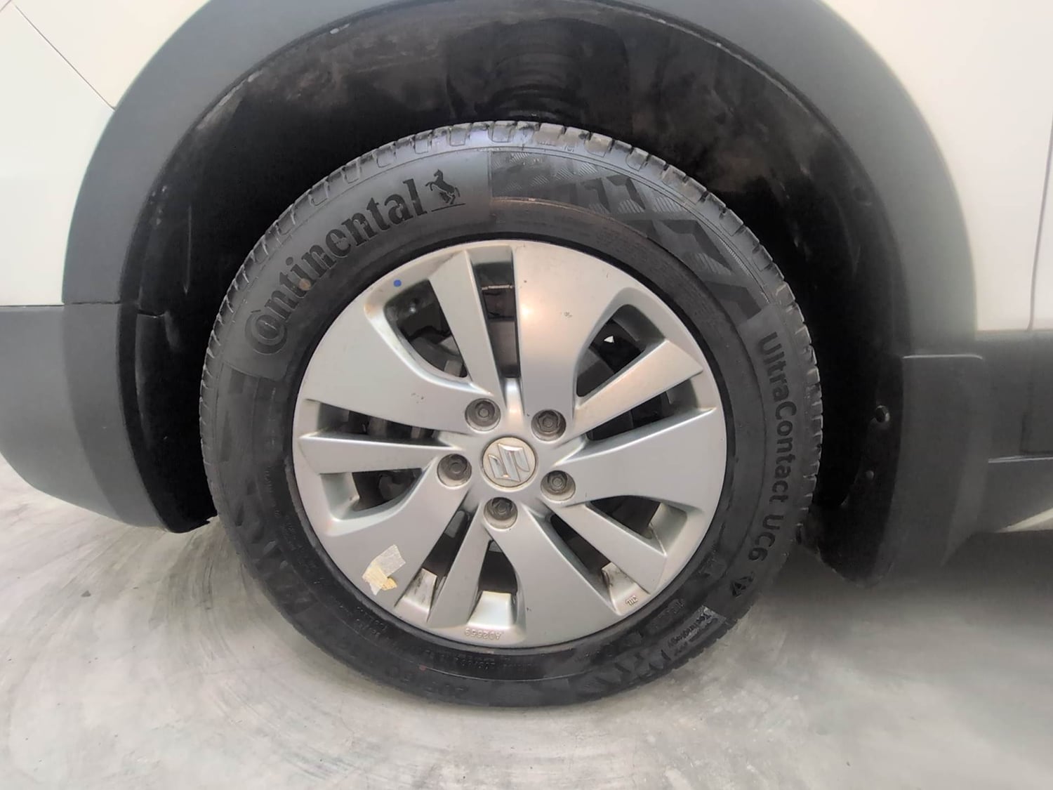 Used 2017 Maruti Suzuki S-Cross Sigma 1.3 Diesel Manual tyres LEFT FRONT TYRE RIM VIEW