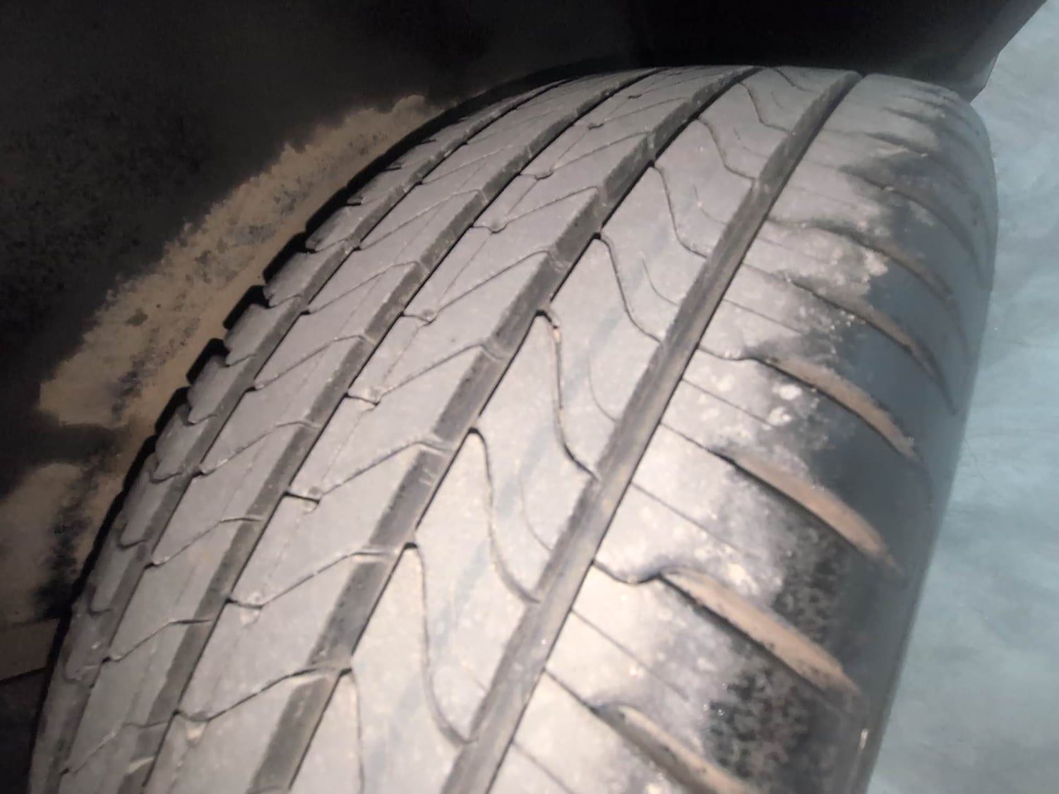 Used 2017 Maruti Suzuki S-Cross Sigma 1.3 Diesel Manual tyres RIGHT REAR TYRE TREAD VIEW