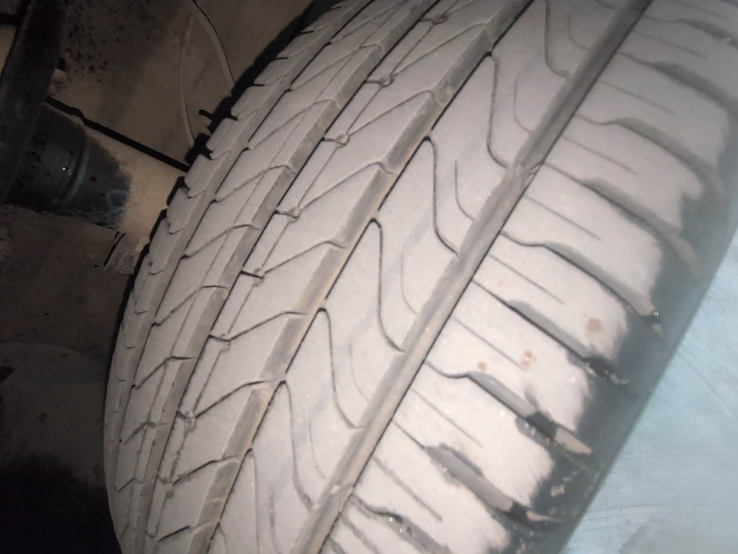 Used 2017 Maruti Suzuki S-Cross Sigma 1.3 Diesel Manual tyres RIGHT FRONT TYRE TREAD VIEW