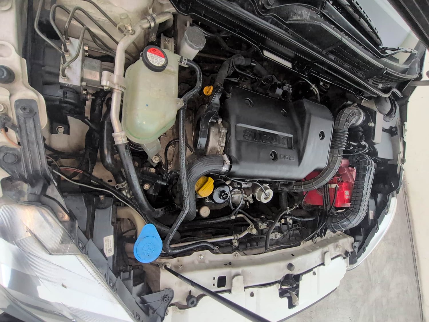 Used 2017 Maruti Suzuki S-Cross Sigma 1.3 Diesel Manual engine ENGINE RIGHT SIDE VIEW