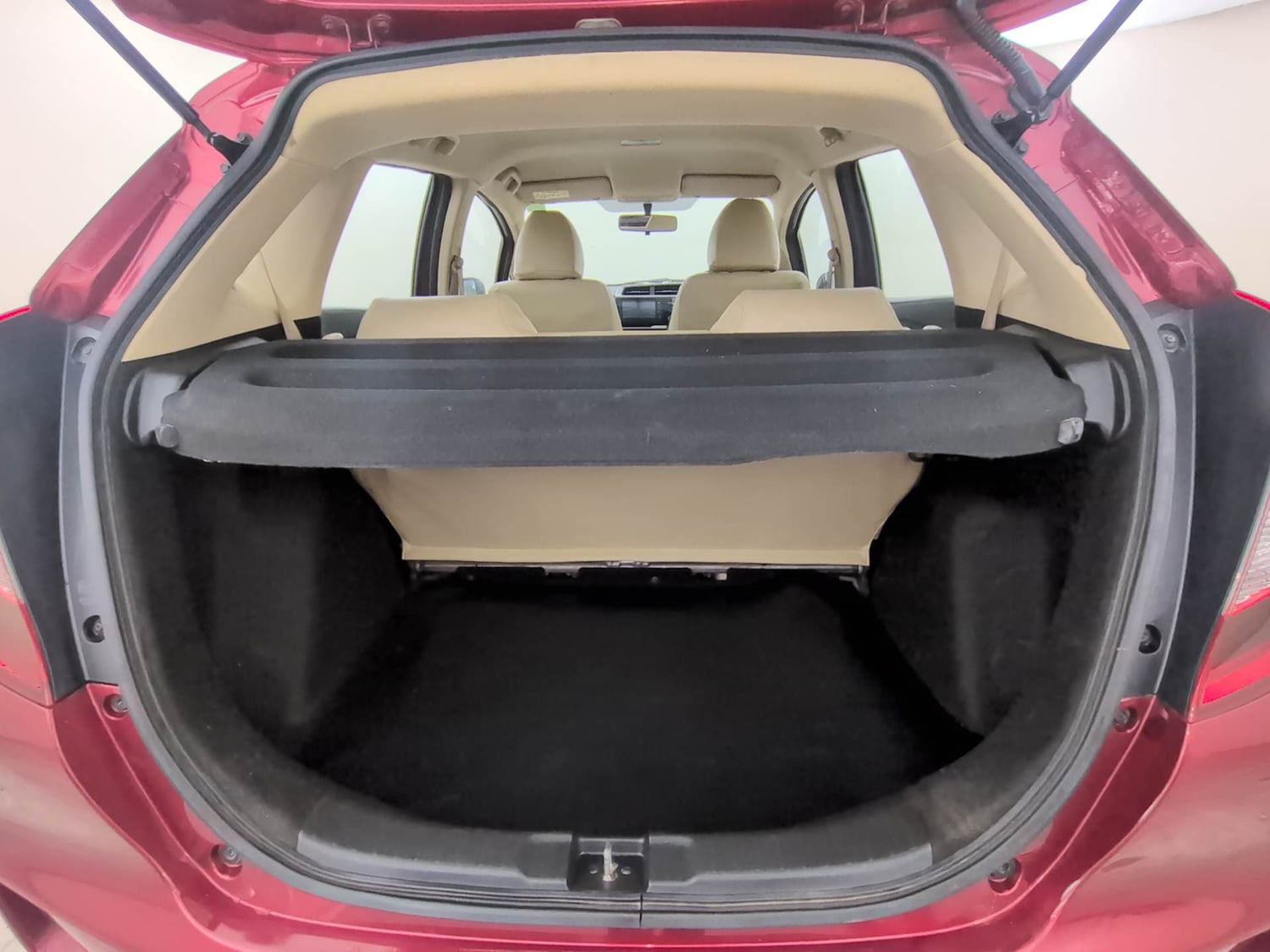 Used 2021 Honda Jazz VX CVT Petrol Automatic interior DICKY INSIDE VIEW