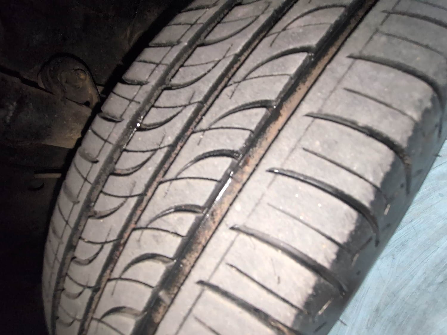 Used 2021 Honda Jazz VX CVT Petrol Automatic tyres RIGHT FRONT TYRE TREAD VIEW
