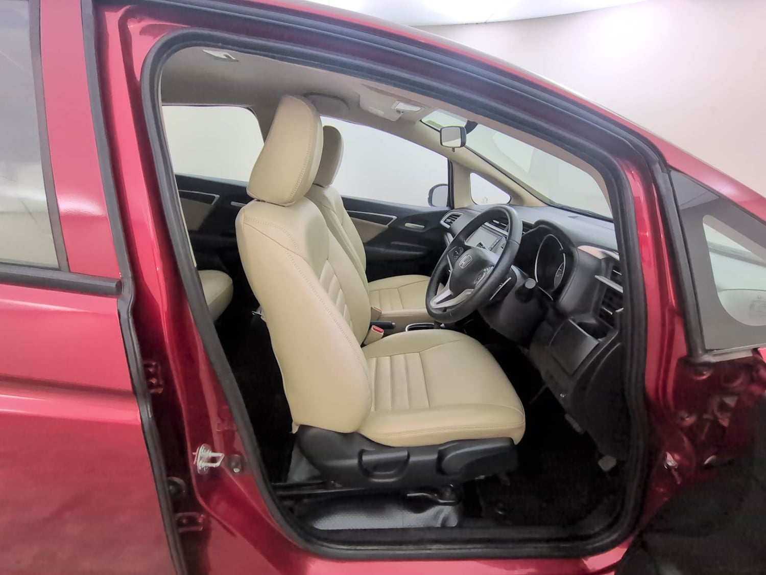 Used 2021 Honda Jazz VX CVT Petrol Automatic interior RIGHT SIDE FRONT DOOR CABIN VIEW