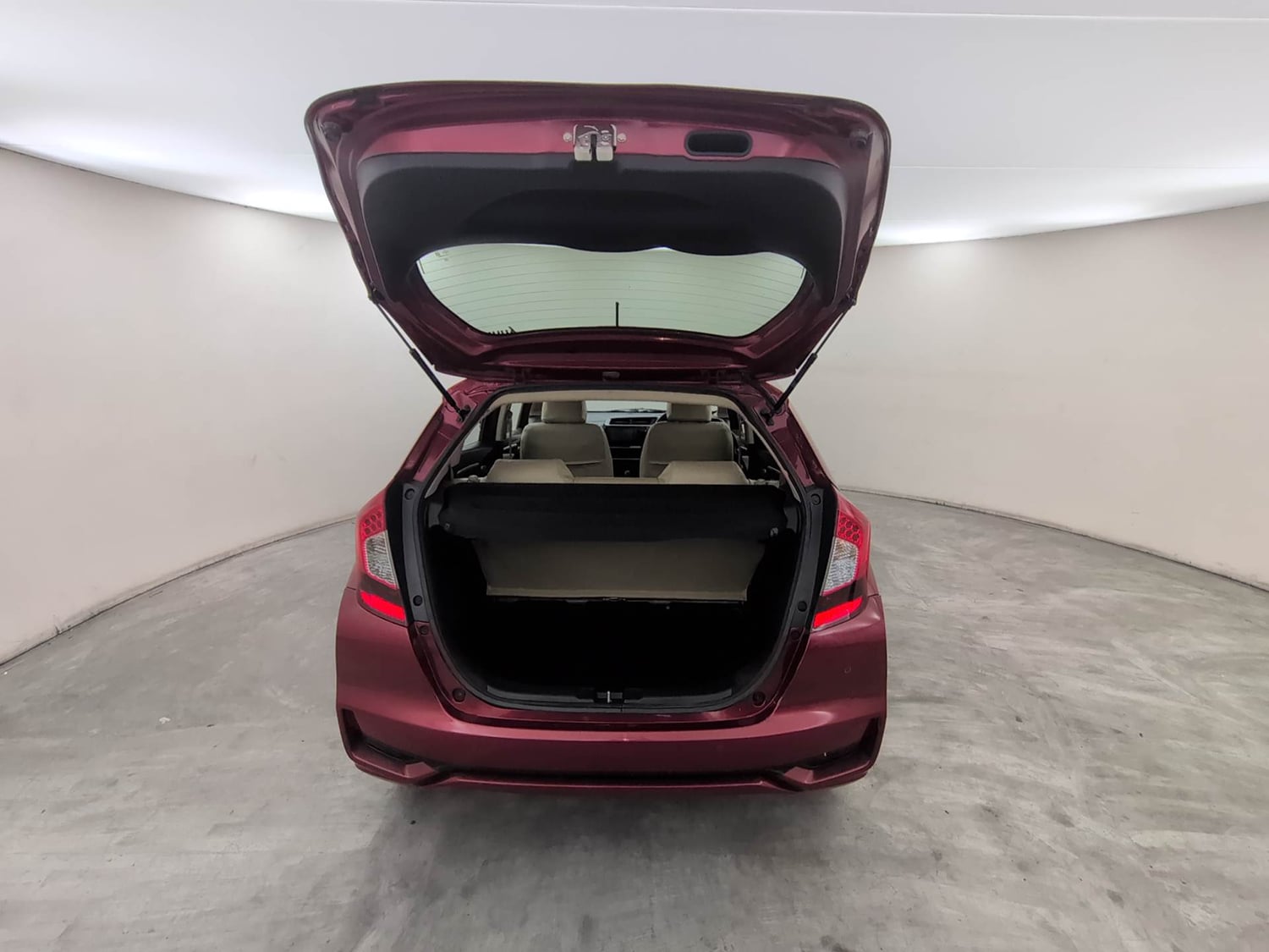 Used 2021 Honda Jazz VX CVT Petrol Automatic interior DICKY DOOR OPEN VIEW