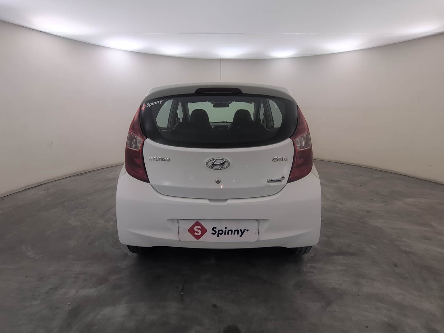 Used 2015 Hyundai Eon Magna + Petrol Manual exterior BACK VIEW