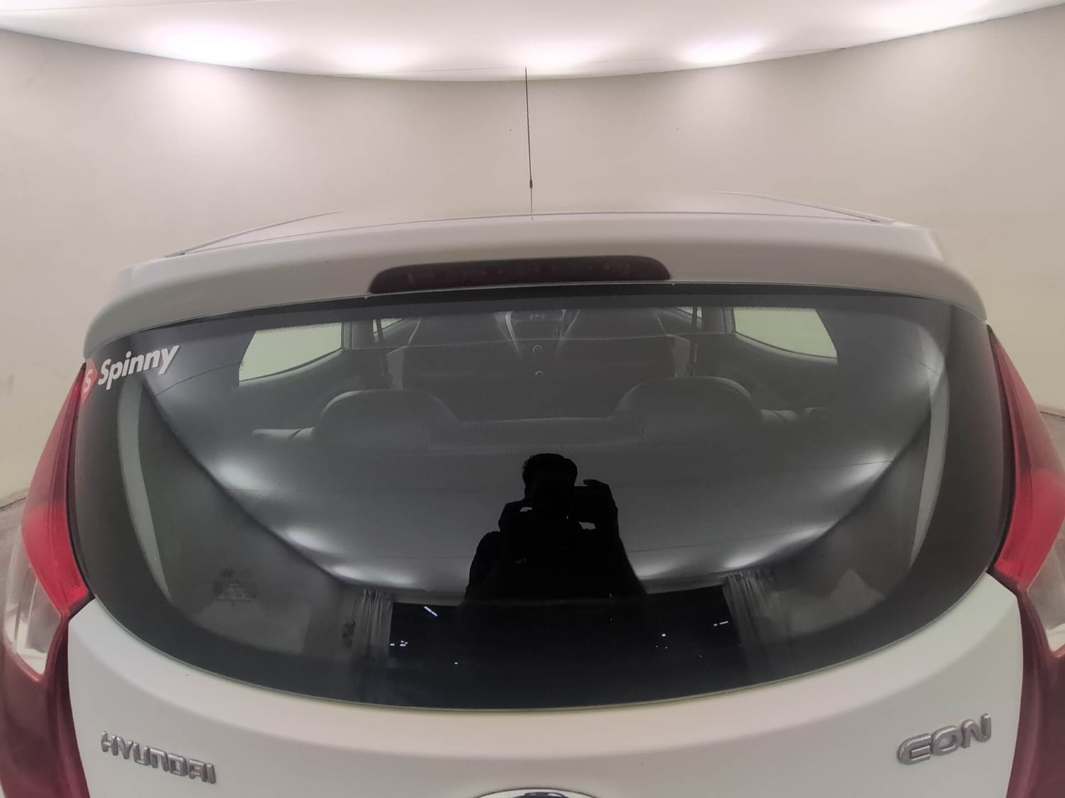 Used 2015 Hyundai Eon Magna + Petrol Manual exterior BACK WINDSHIELD VIEW