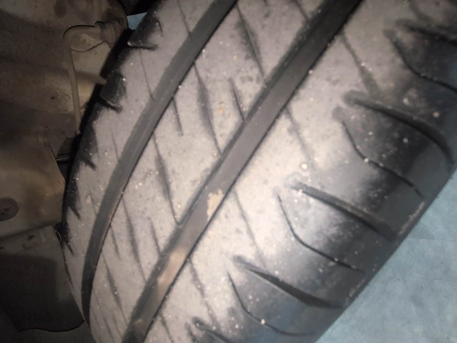 Used 2015 Hyundai Eon Magna + Petrol Manual tyres LEFT REAR TYRE TREAD VIEW