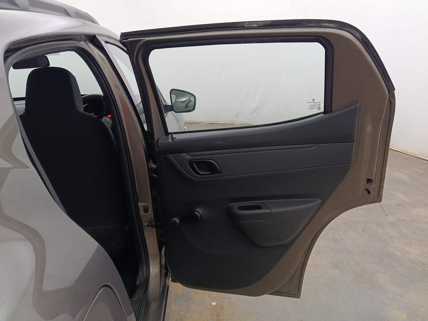 Used 2016 Renault Kwid RXT Petrol Manual interior RIGHT REAR DOOR OPEN VIEW