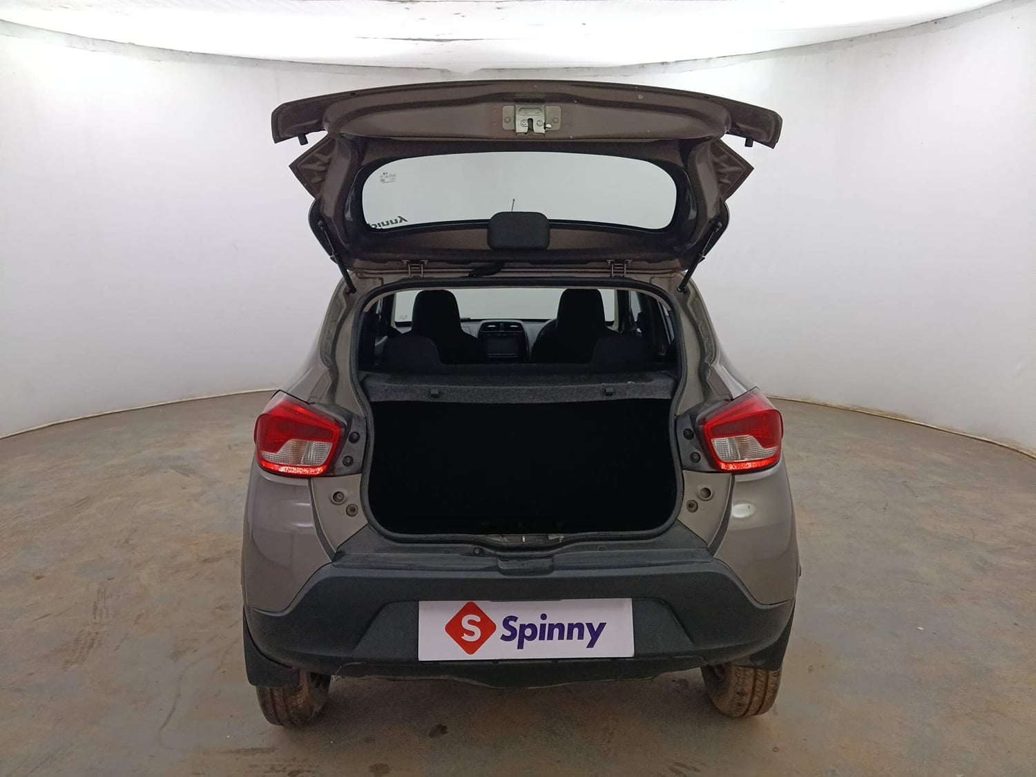 Used 2016 Renault Kwid RXT Petrol Manual interior DICKY DOOR OPEN VIEW