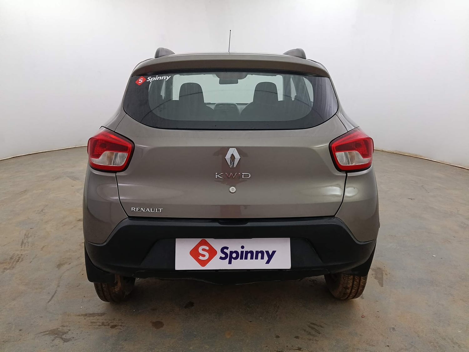 Used 2016 Renault Kwid RXT Petrol Manual exterior BACK VIEW