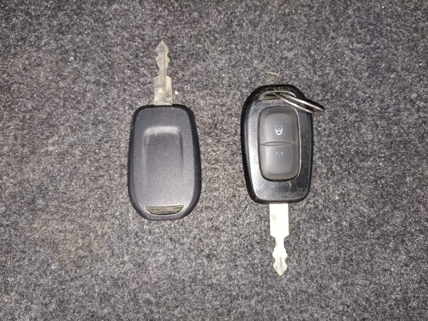 Used 2016 Renault Kwid RXT Petrol Manual extra CAR KEY VIEW