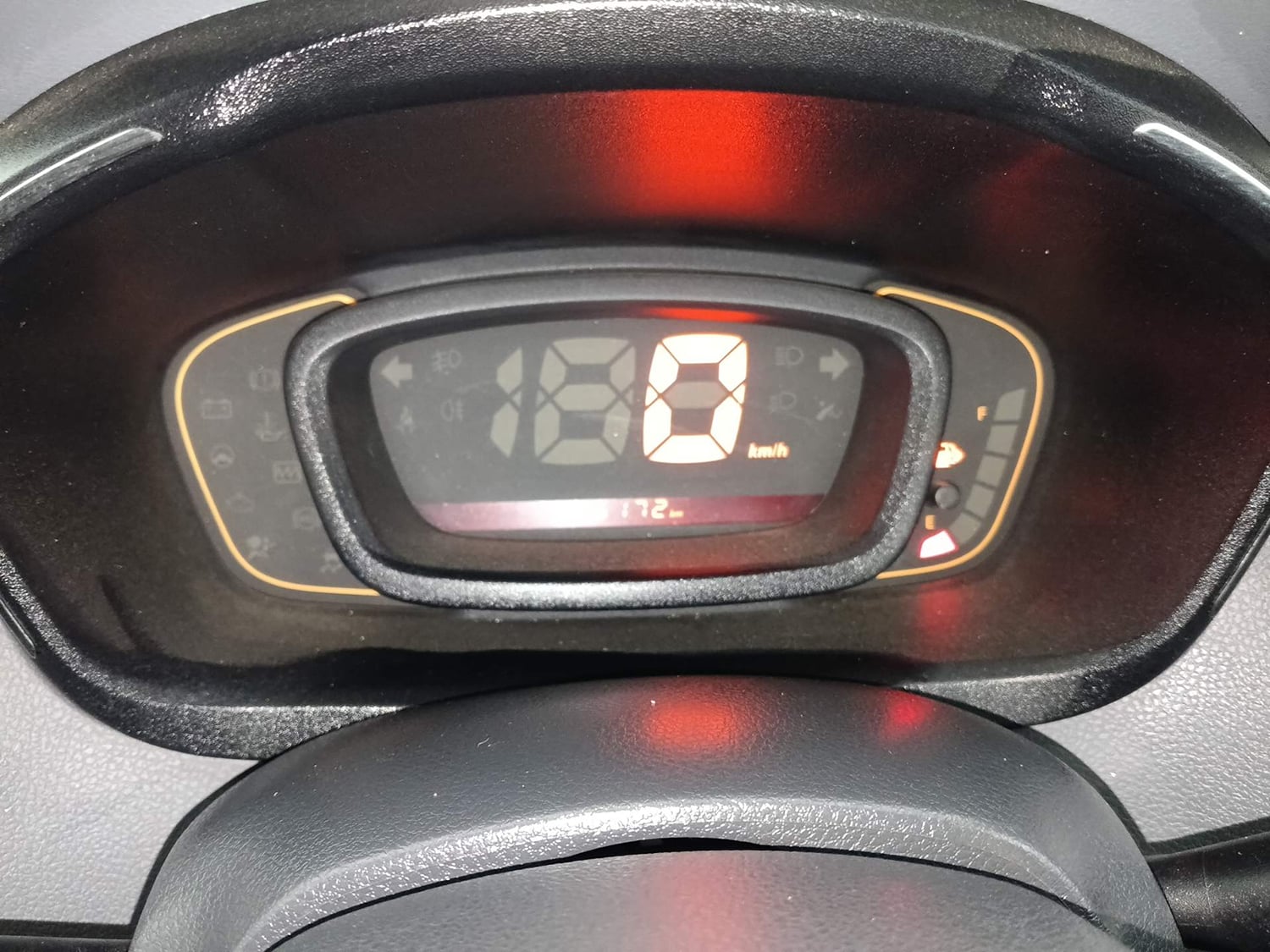 Used 2016 Renault Kwid RXT Petrol Manual interior CLUSTERMETER VIEW