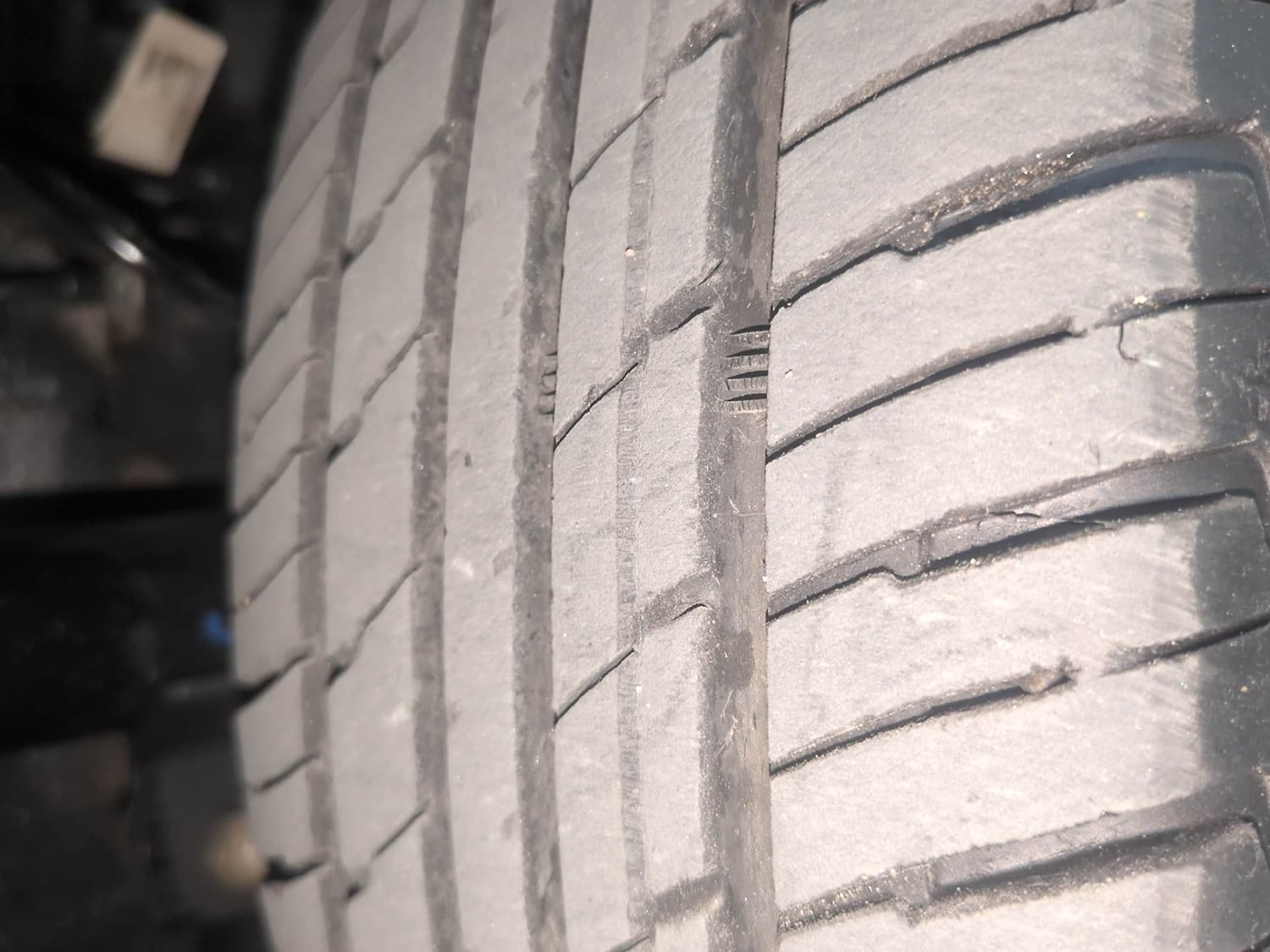 Used 2024 Tata Tiago XE Petrol Manual tyres RIGHT FRONT TYRE TREAD VIEW