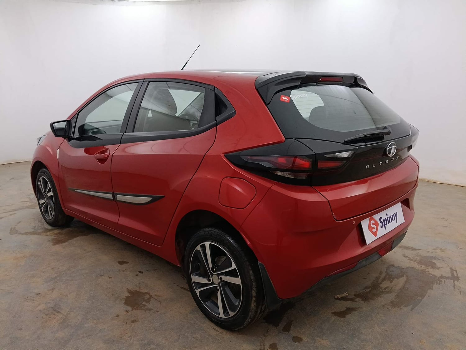 Used 2020 Tata Altroz XZ Petrol Petrol Manual exterior LEFT REAR CORNER VIEW
