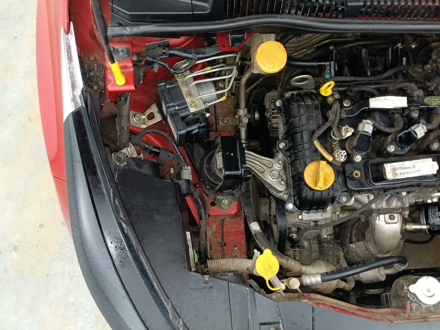 Used 2020 Tata Altroz XZ Petrol Petrol Manual engine ENGINE RIGHT SIDE VIEW
