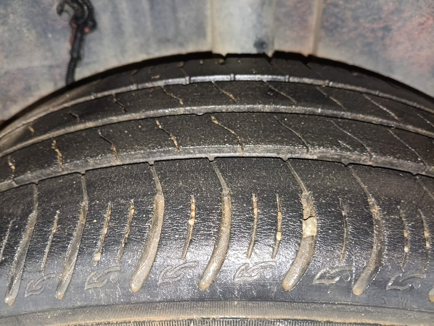 Used 2020 Tata Altroz XZ Petrol Petrol Manual tyres LEFT REAR TYRE TREAD VIEW