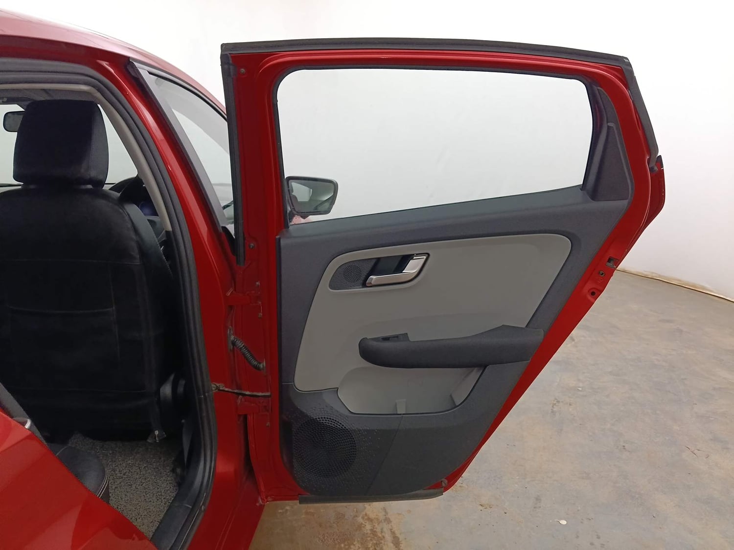 Used 2020 Tata Altroz XZ Petrol Petrol Manual interior RIGHT REAR DOOR OPEN VIEW