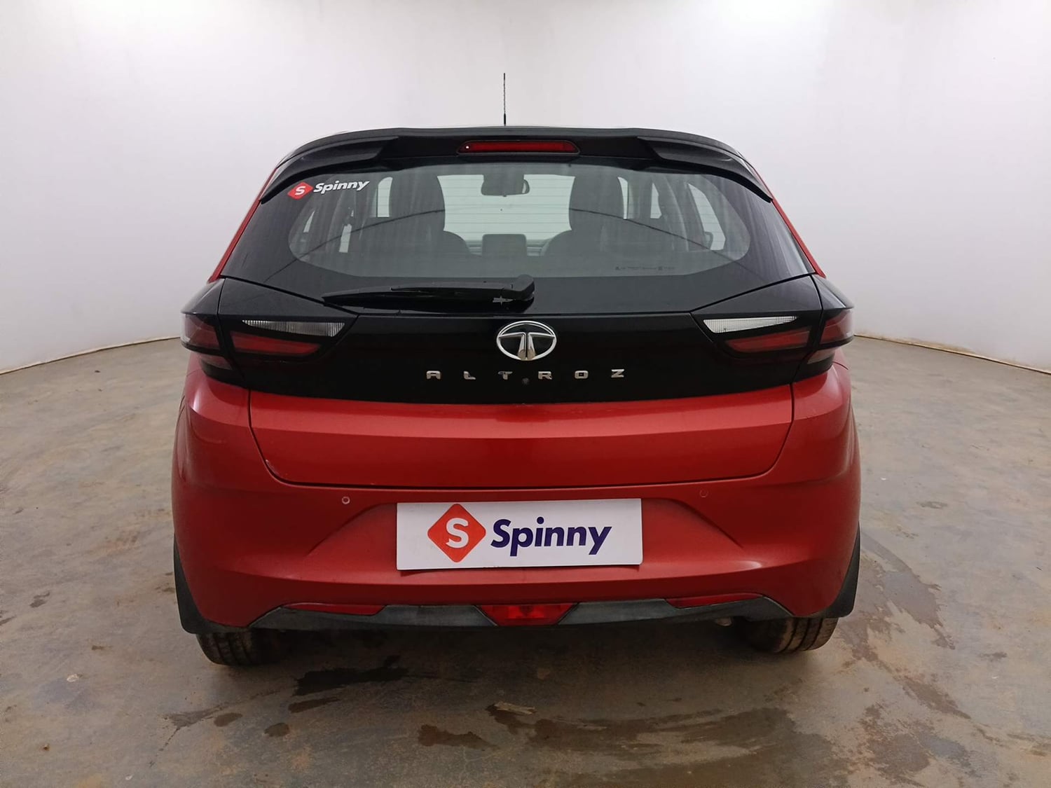Used 2020 Tata Altroz XZ Petrol Petrol Manual exterior BACK VIEW