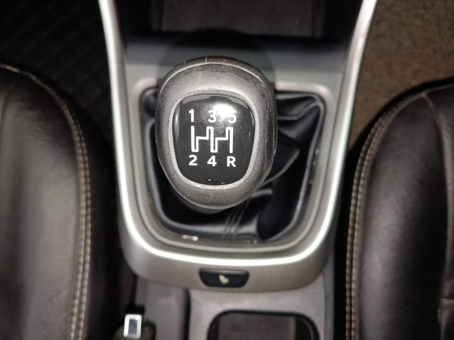 Used 2020 Tata Altroz XZ Petrol Petrol Manual interior GEAR  KNOB VIEW
