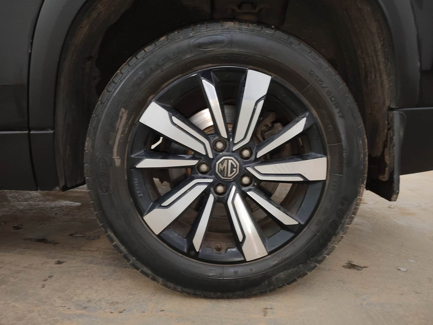 Used 2020 MG Motors Hector Sharp 1.5 DCT Petrol Petrol Automatic tyres LEFT REAR TYRE RIM VIEW