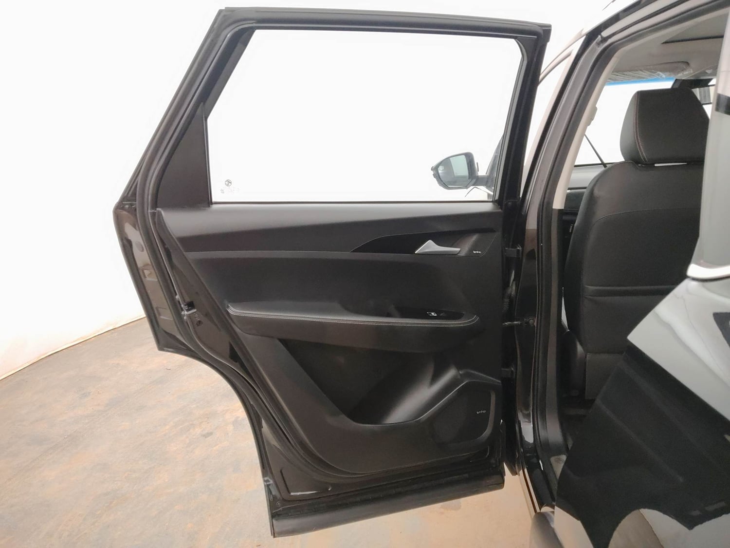Used 2020 MG Motors Hector Sharp 1.5 DCT Petrol Petrol Automatic interior LEFT REAR DOOR OPEN VIEW