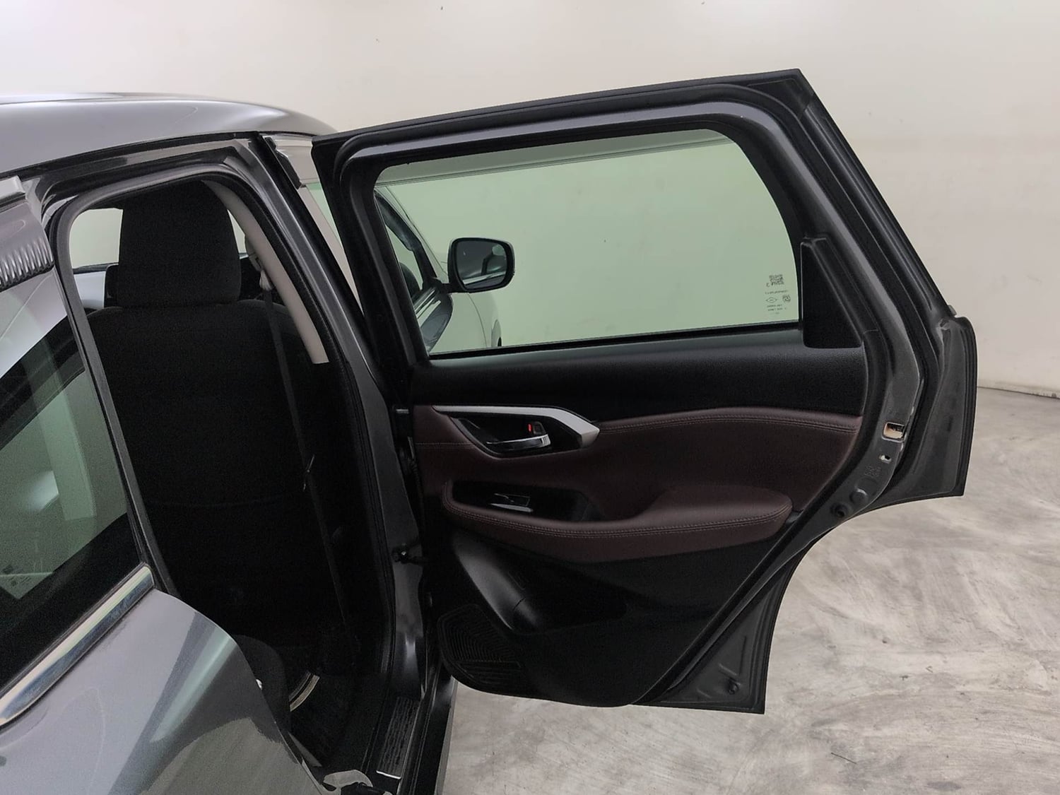 Used 2022 Maruti Suzuki Grand Vitara Zeta Smart Hybrid AT Petrol Automatic interior RIGHT REAR DOOR OPEN VIEW