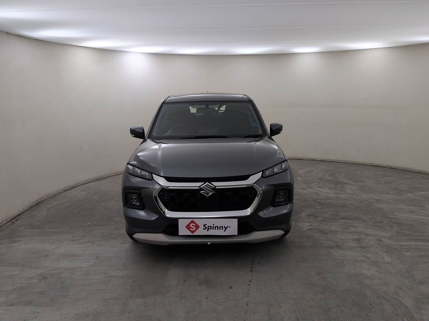 Used 2022 Maruti Suzuki Grand Vitara Zeta Smart Hybrid AT Petrol Automatic exterior FRONT VIEW