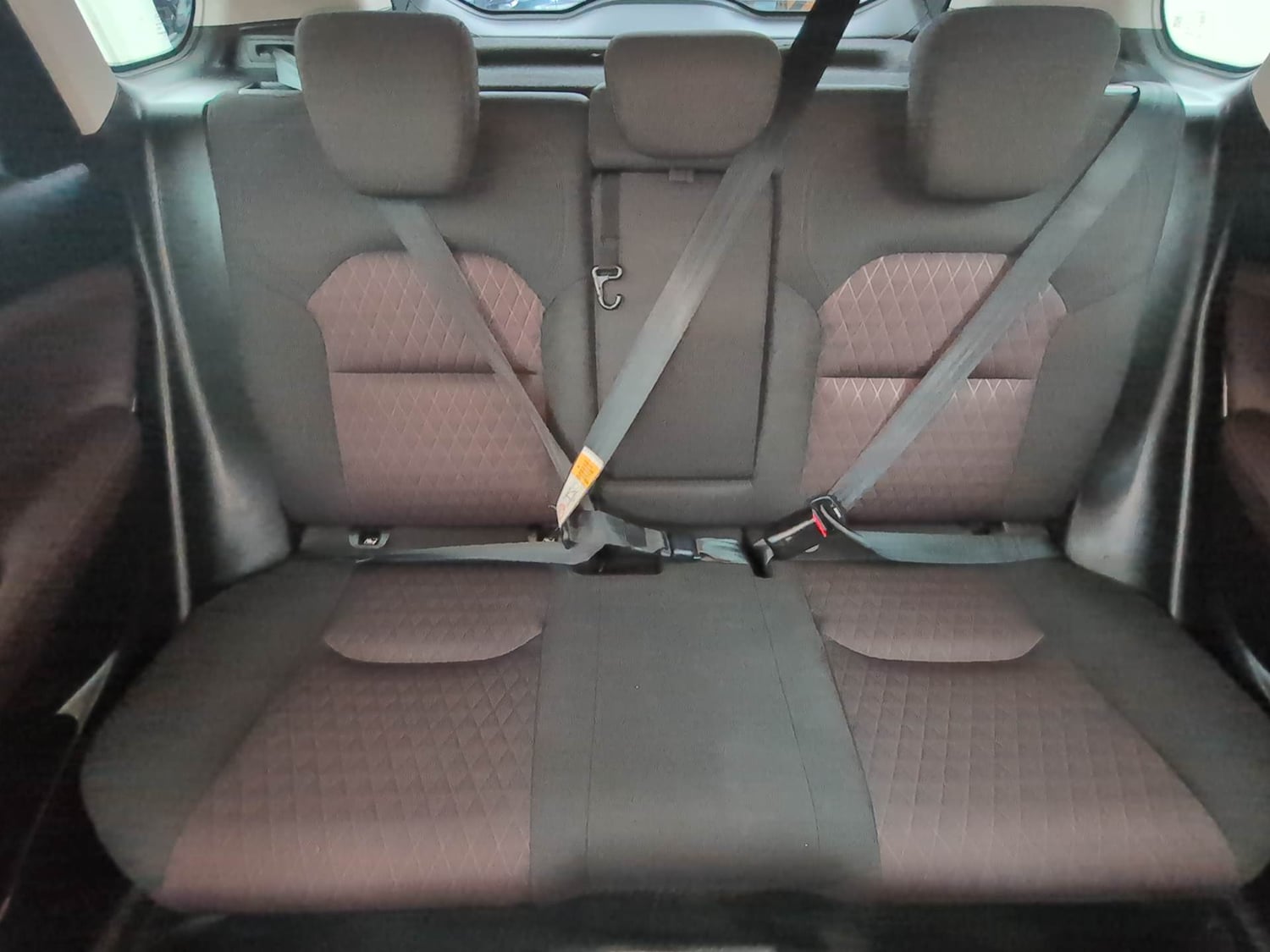 Used 2022 Maruti Suzuki Grand Vitara Zeta Smart Hybrid AT Petrol Automatic interior REAR SEAT CONDITION VIEW
