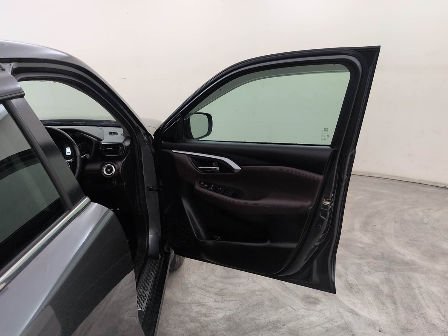 Used 2022 Maruti Suzuki Grand Vitara Zeta Smart Hybrid AT Petrol Automatic interior RIGHT FRONT DOOR OPEN VIEW