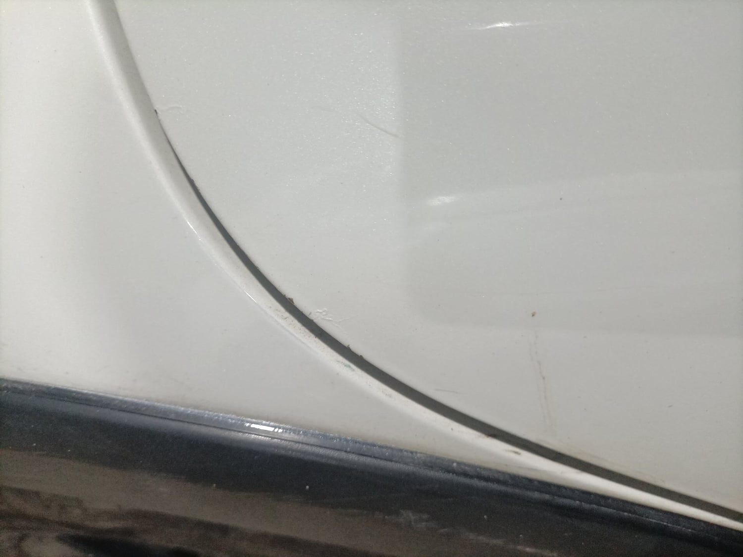 Used 2017 Maruti Suzuki Ignis Zeta 1.2 AMT Petrol Automatic dents MINOR SCRATCH