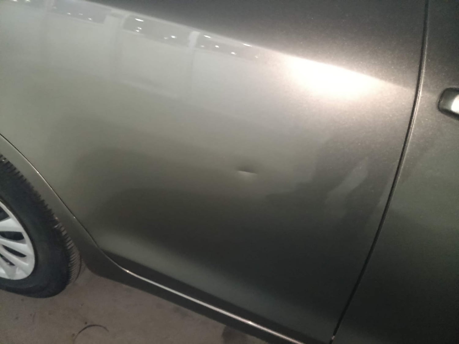 Used 2016 Maruti Suzuki Swift Dzire VXI Petrol Manual dents MINOR DENT