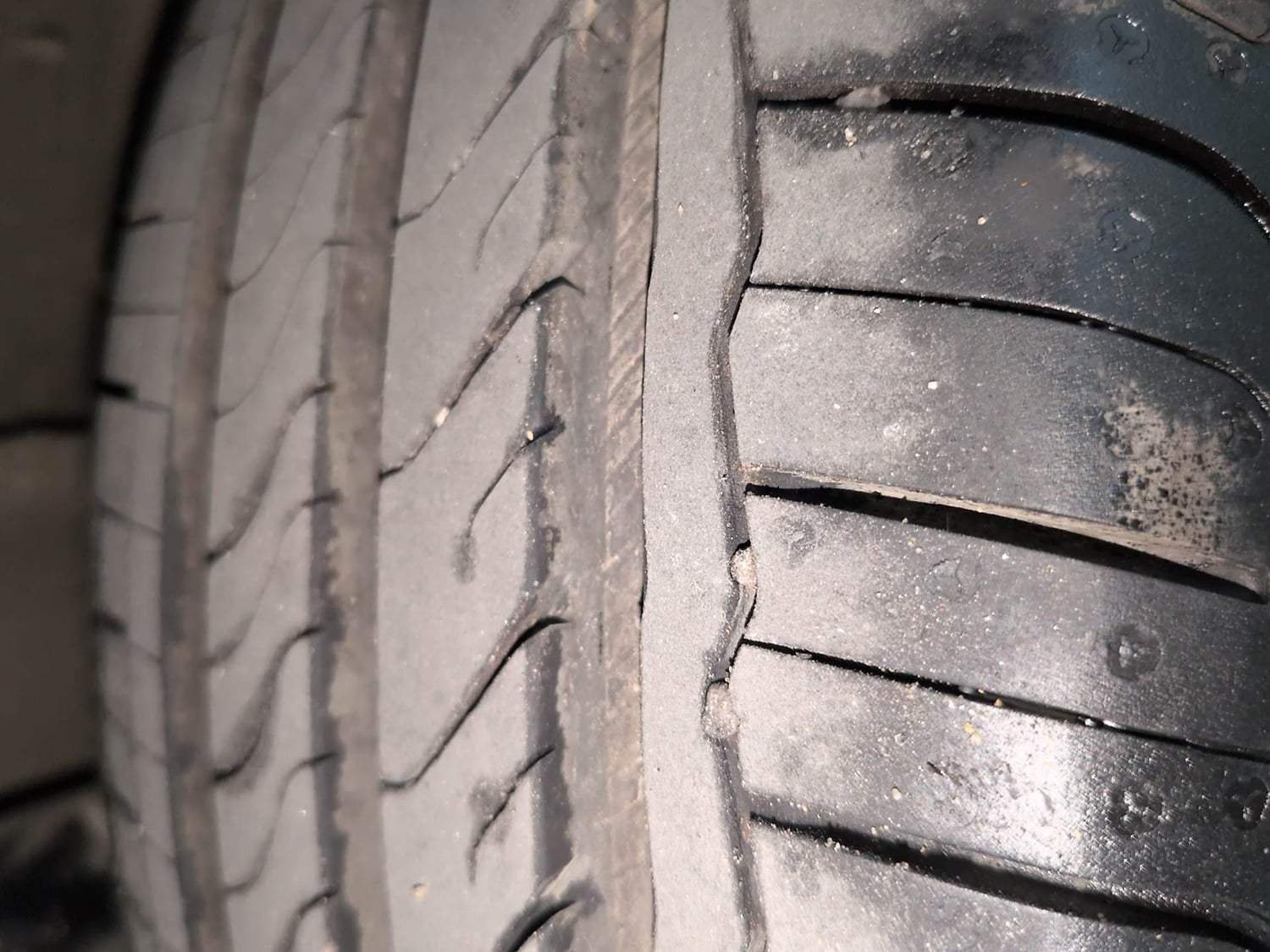 Used 2020 Tata Tiago Revotron XZA Petrol Automatic tyres RIGHT REAR TYRE TREAD VIEW