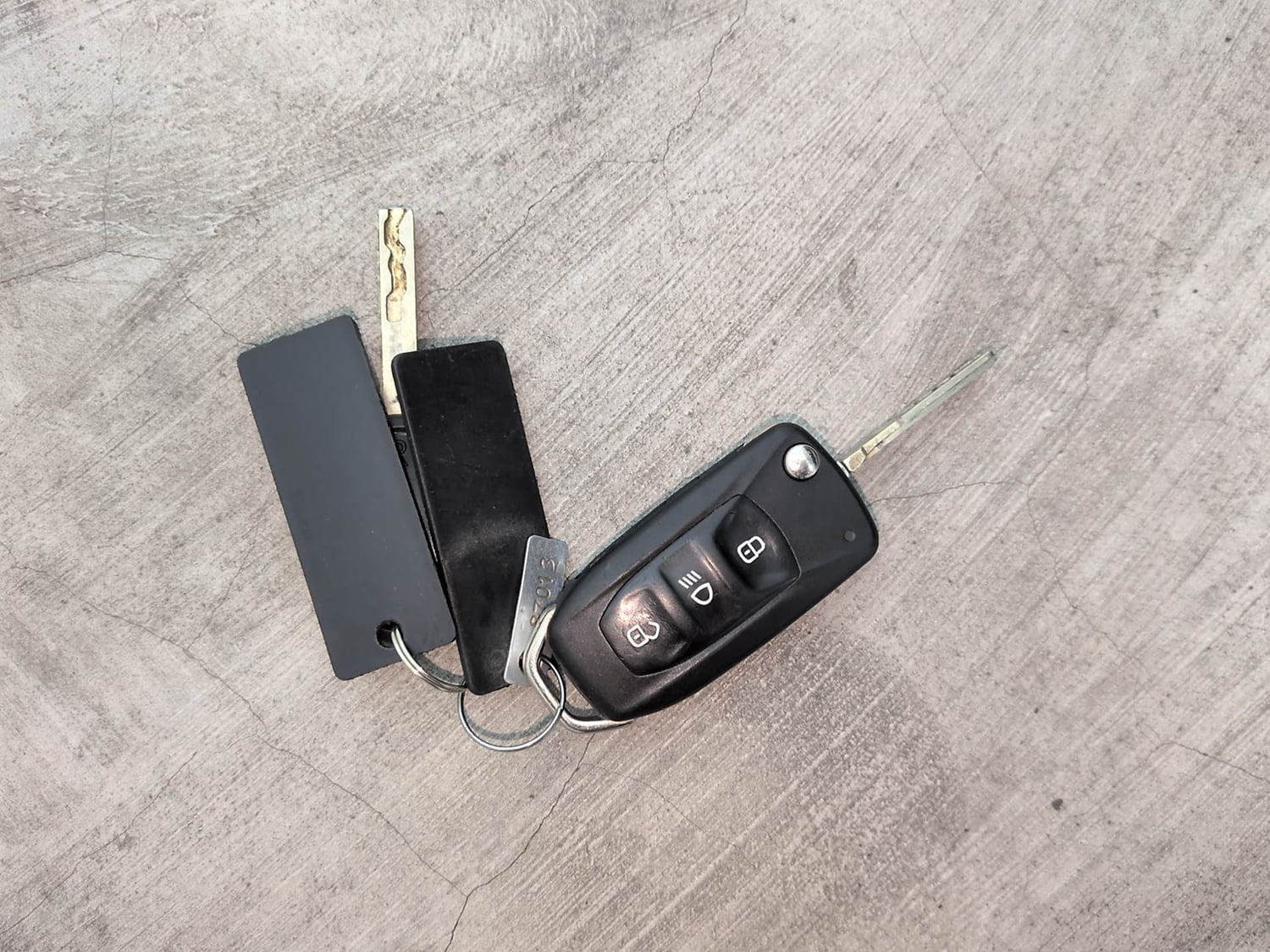 Used 2020 Tata Tiago Revotron XZA Petrol Automatic extra CAR KEY VIEW