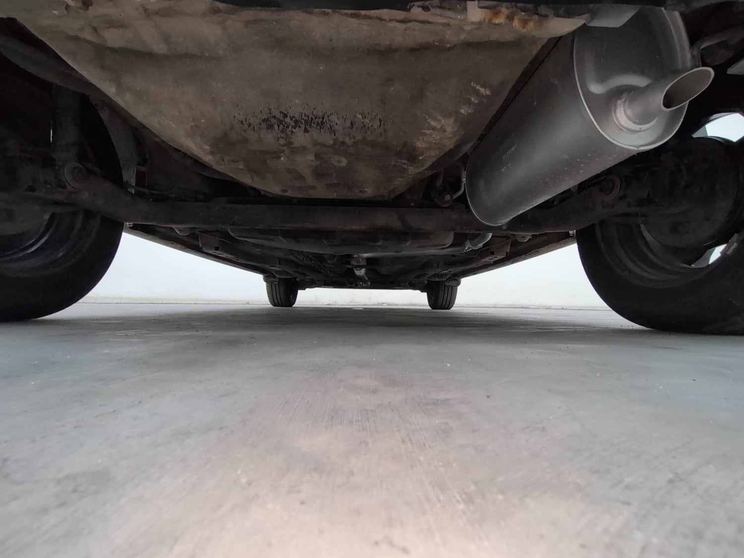 Used 2020 Tata Tiago Revotron XZA Petrol Automatic extra REAR UNDERBODY VIEW (TAKEN FROM REAR)