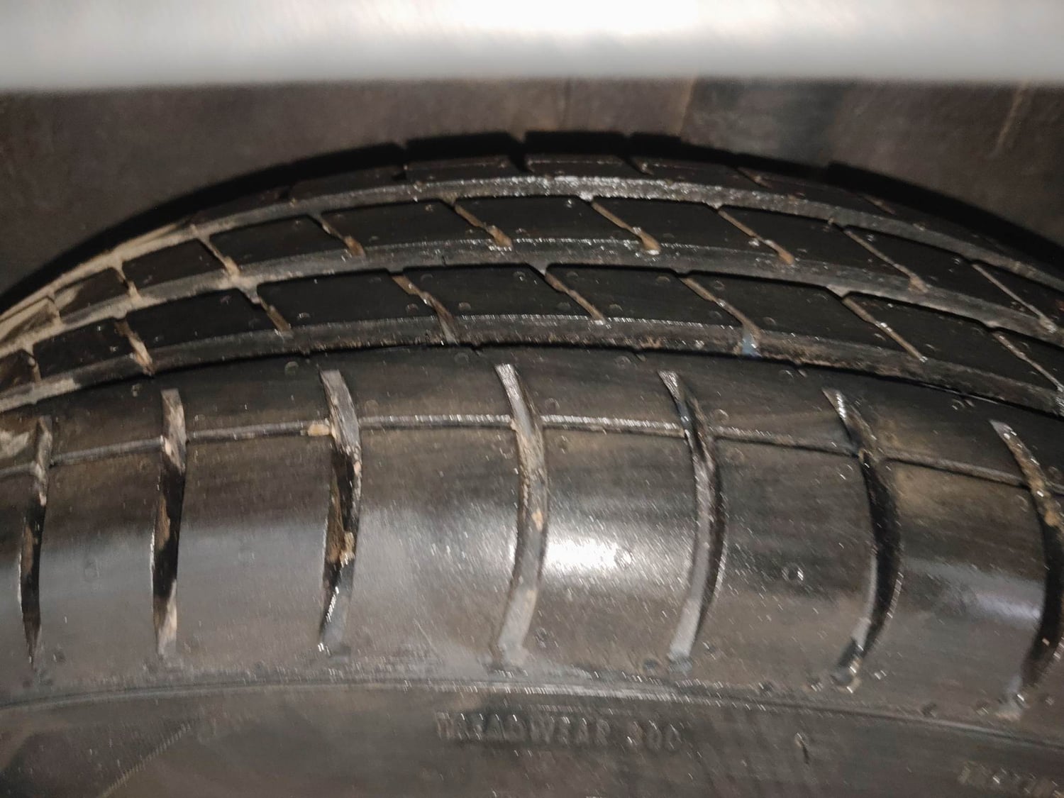 Used 2021 Renault Kwid RXT 1.0 Opt Petrol Manual tyres LEFT REAR TYRE TREAD VIEW