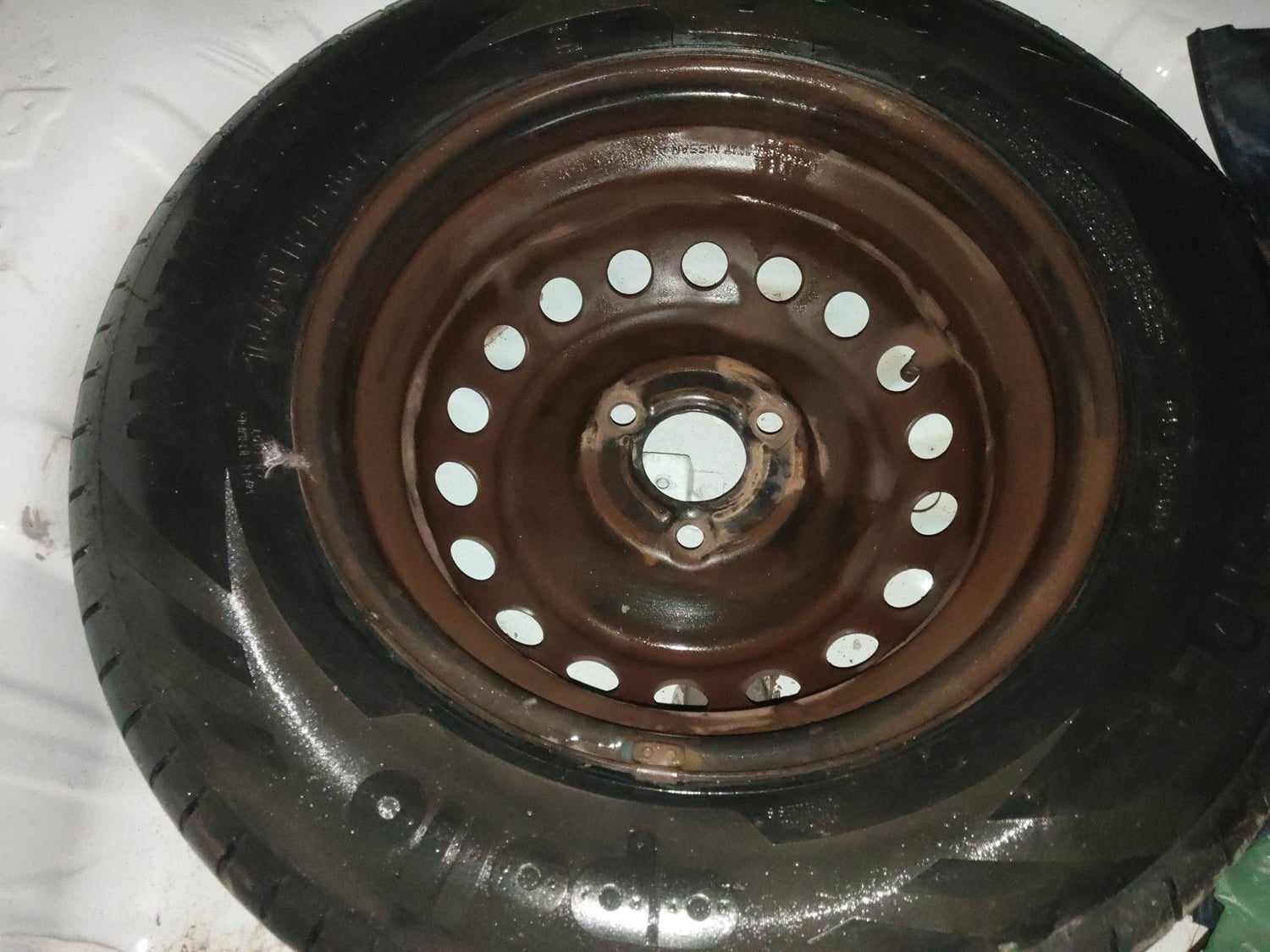 Used 2021 Renault Kwid RXT 1.0 Opt Petrol Manual tyres SPARE TYRE VIEW